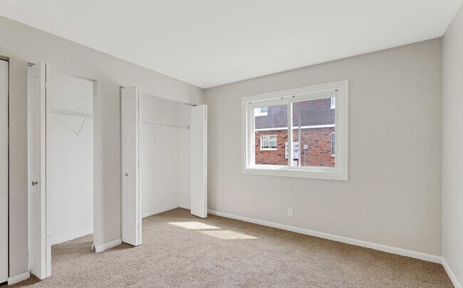 Building Photo - 103 Harbor Dr