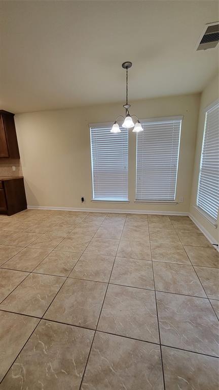 Building Photo - 2026 Silverwater Ct