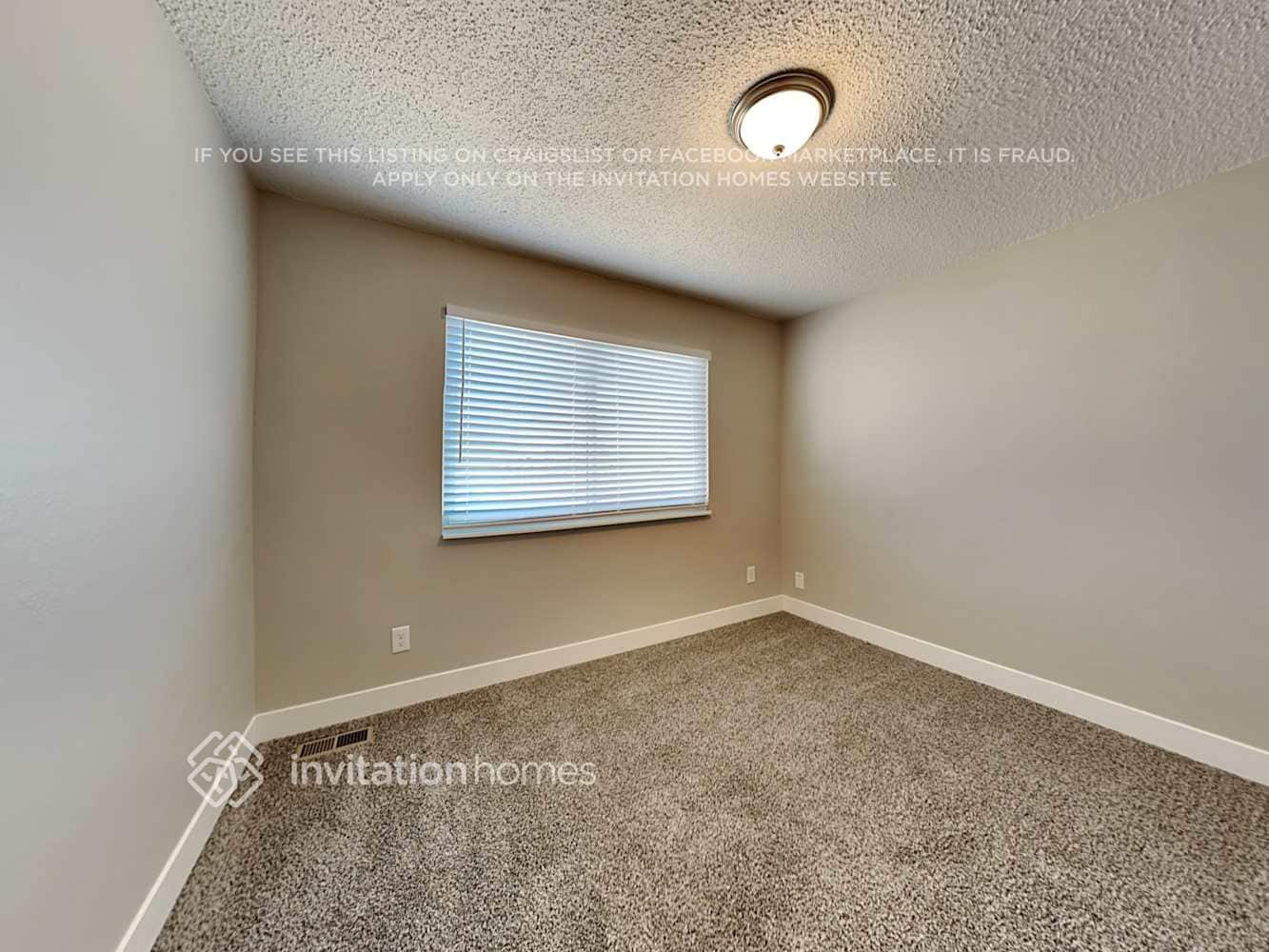 Building Photo - 1125 Hallamwood Dr