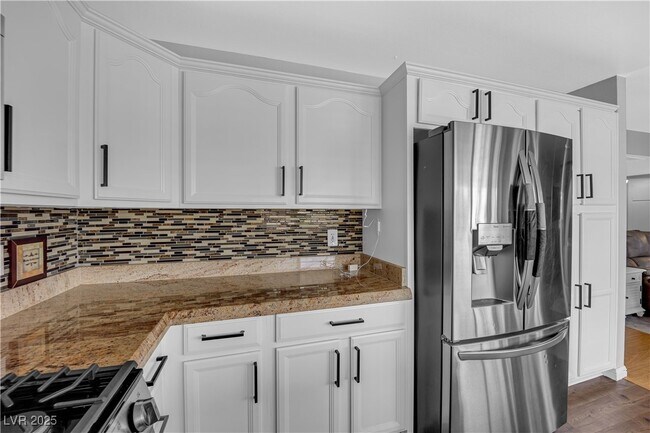 Building Photo - 4186 Sandcastle Dr