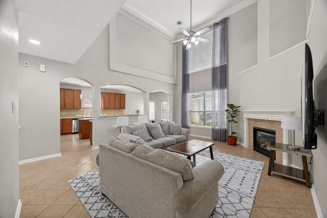 Building Photo - 13310 Larkhill Gardens Ln