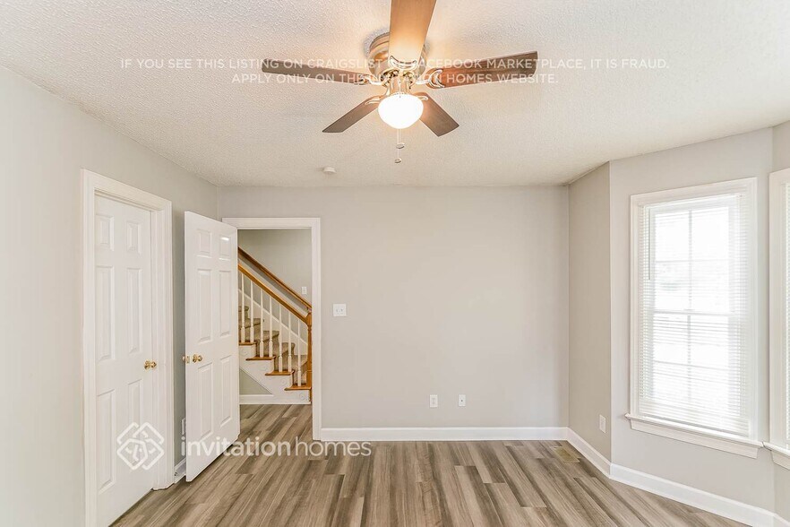 Building Photo - 4504 Bartholomew Cir