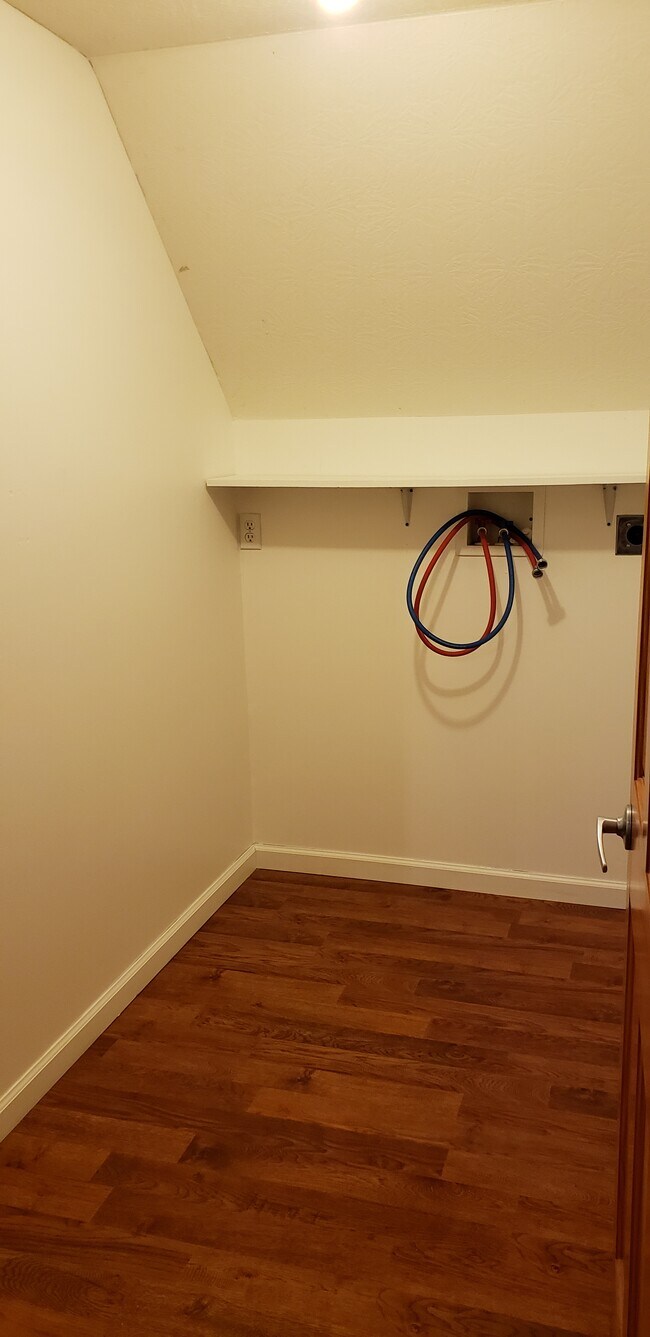 Laundry/Closet - 6366 S Old 3C Hwy