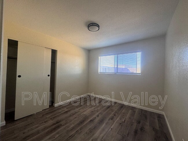 Building Photo - 1442 Briarwood Way