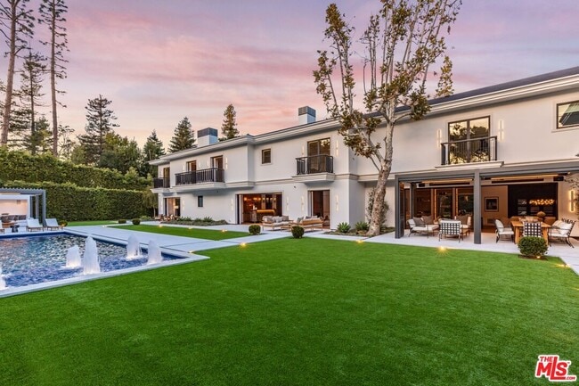 Building Photo - 927 Whittier Dr