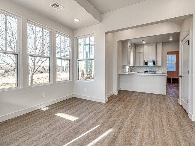 Building Photo - 29596 Memory Ln