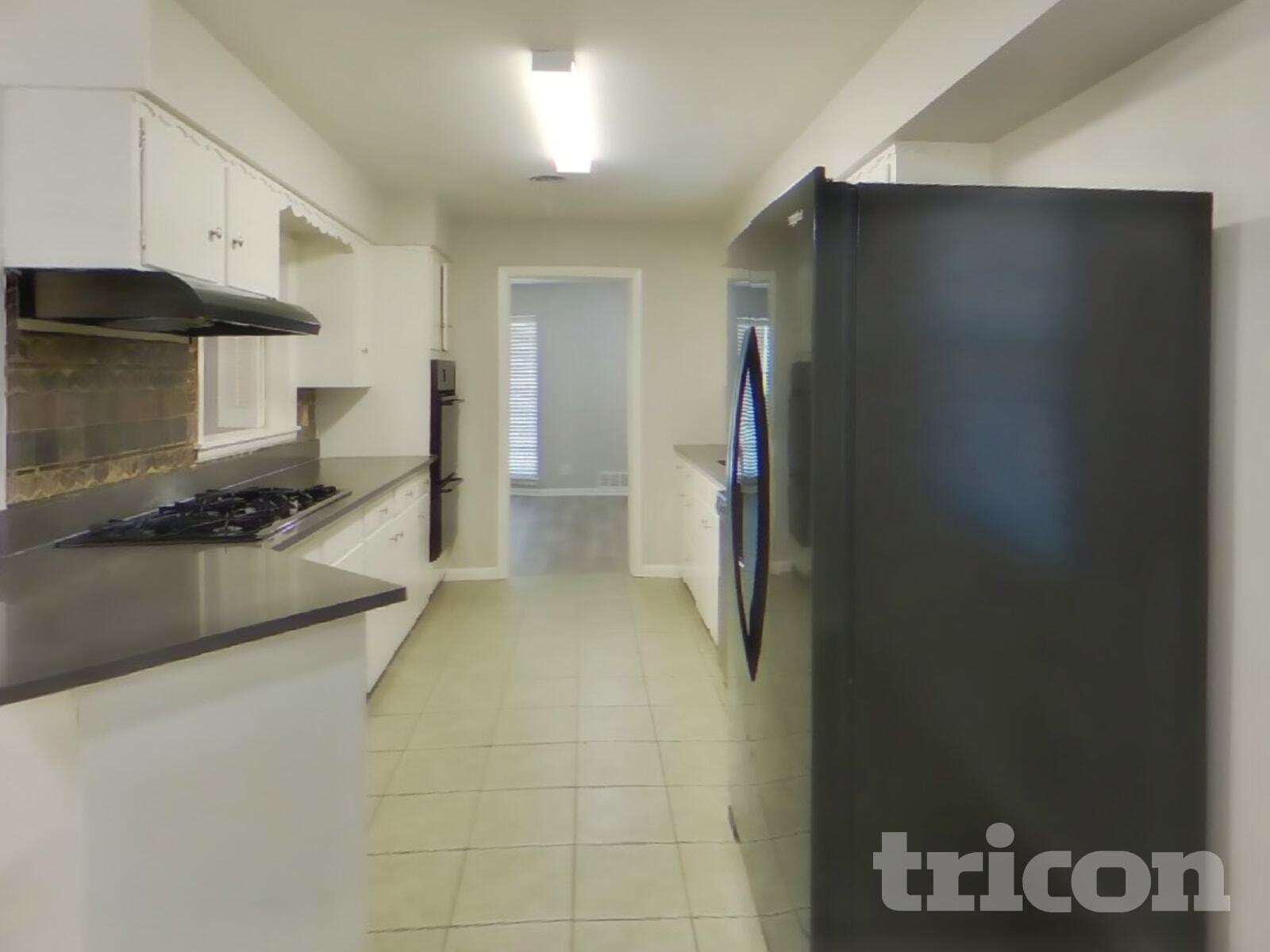 Building Photo - 3240 Springwood Ln