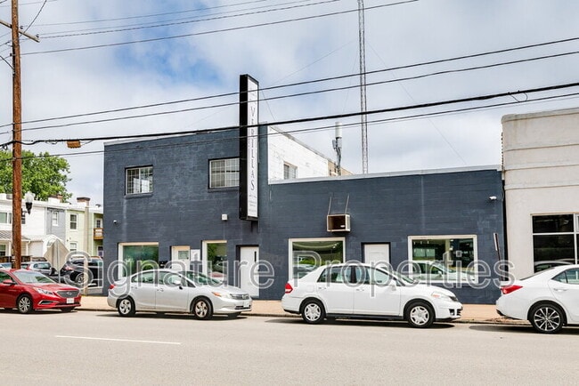 Primary Photo - 2312 W Cary St