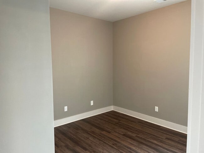 Building Photo - 3 Bedroom Home With Spacious Garage and Fenced Backyard!