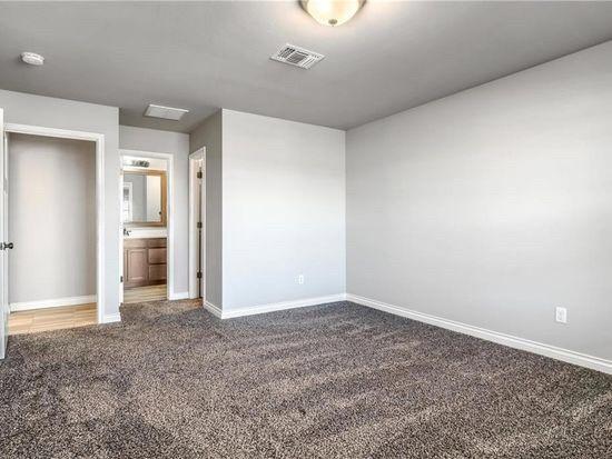 Building Photo - 806 Barbaroot Dr