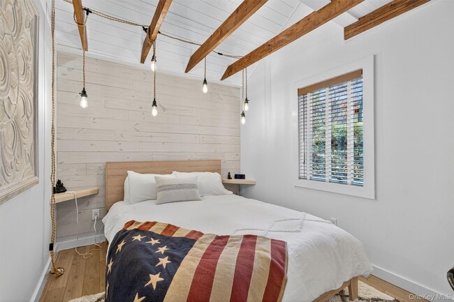 Building Photo - 7 4th Rd