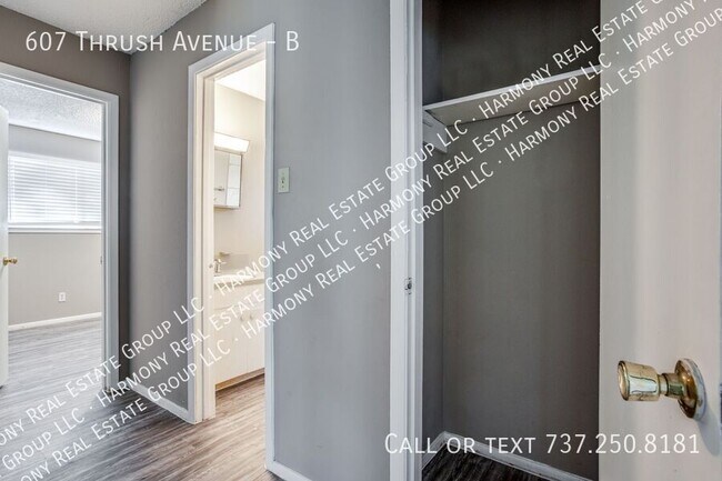 Building Photo - 607 Thrush Ave