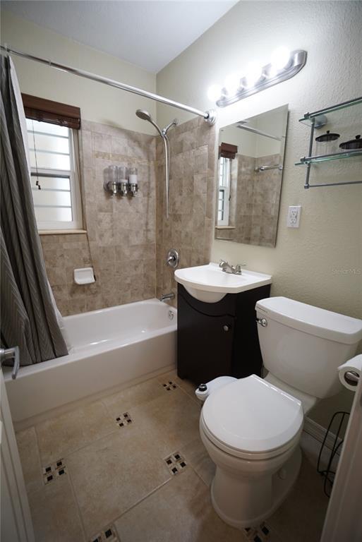 Building Photo - 3205 W Ballast Point Blvd