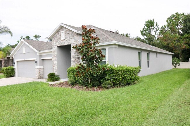 Building Photo - 27065 Sora Blvd