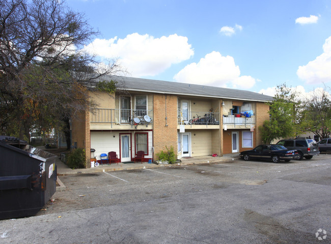 Building Photo - Cypress Point Apartments