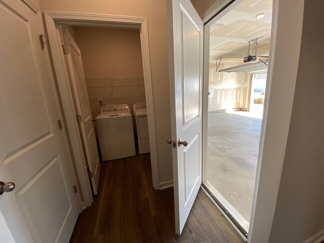 Building Photo - Brand new construction home in the desirable Brunswick Forest subdivision