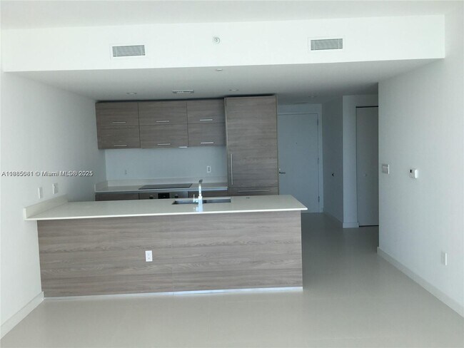 Building Photo - 1300 S Miami Ave