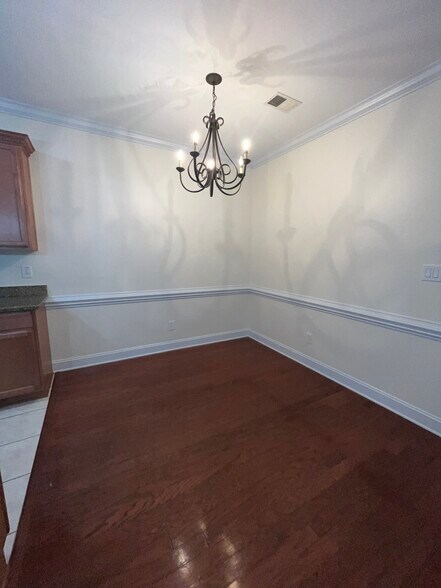 Building Photo - 212 Fountainhead Ln