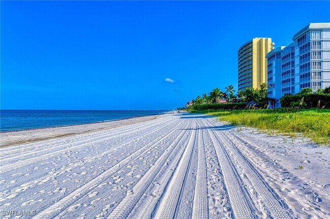 Building Photo - 613 Beachwalk Cir