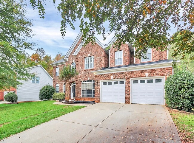 Building Photo - 3415 Fallowbrook Forest