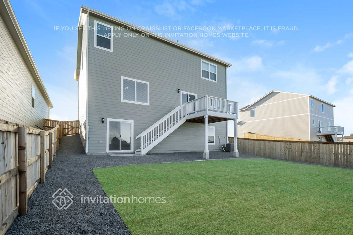 Building Photo - 970 Cascade Falls St