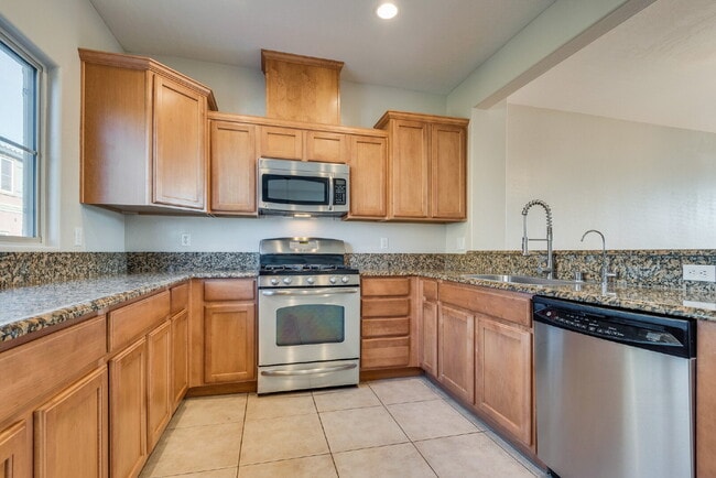 Building Photo - 4650 Ranch House Rd