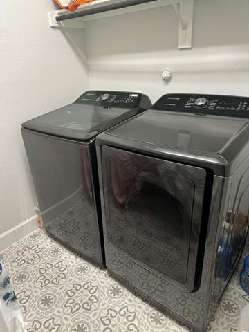 Building Photo - 8628 Spindletop Dr