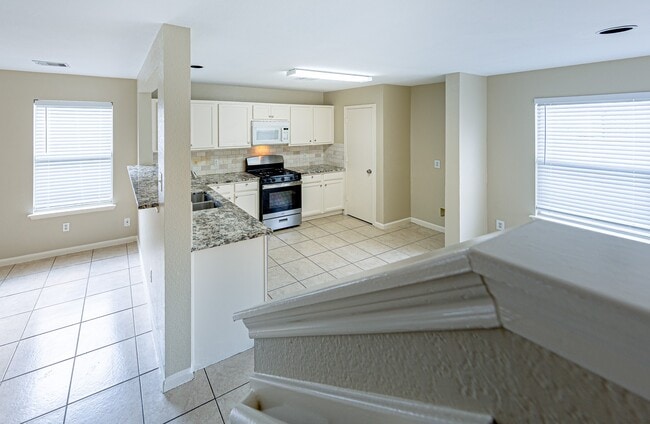 Building Photo - 20831 Bonham Park Ln