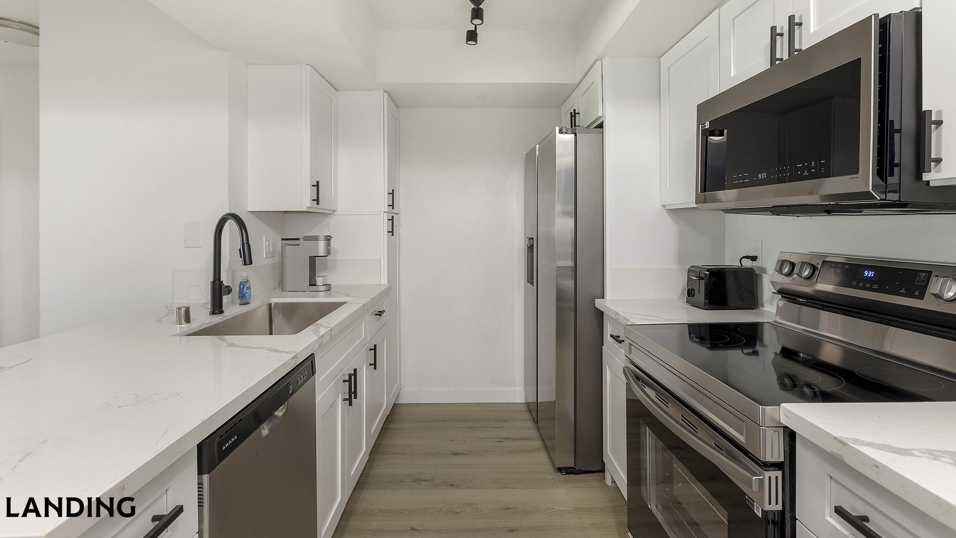 Building Photo - 1455 E Katie Ave