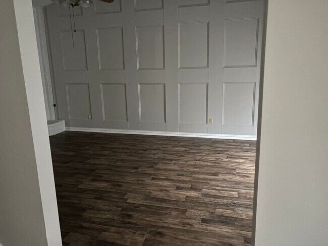 Building Photo - 8606 Summit Pines Dr