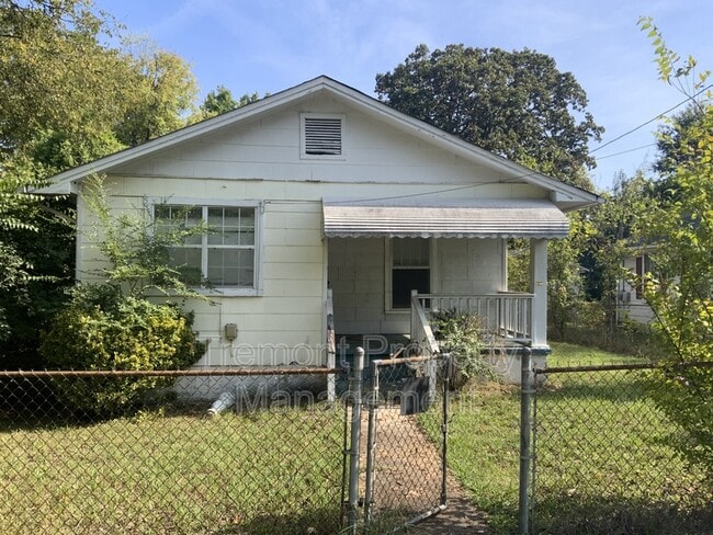 Building Photo - 2601 E 41st St