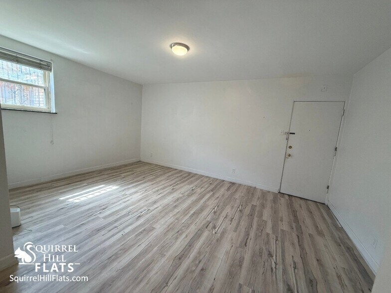 Building Photo - 5710 Phillips Ave