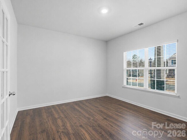Building Photo - 10971 Claystone Dr