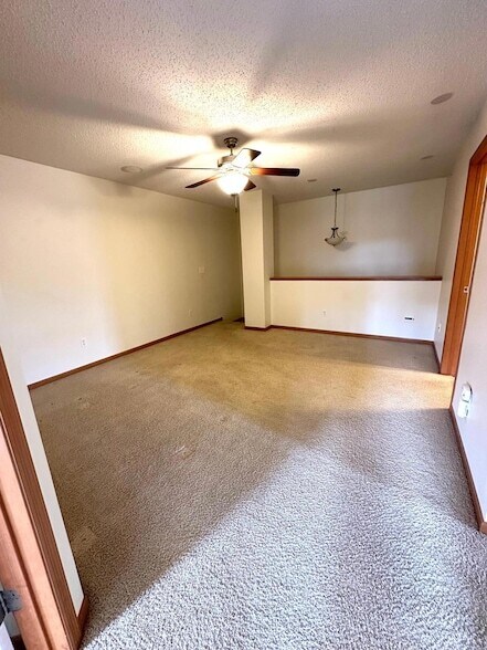 Building Photo - 15375 60th Ave N