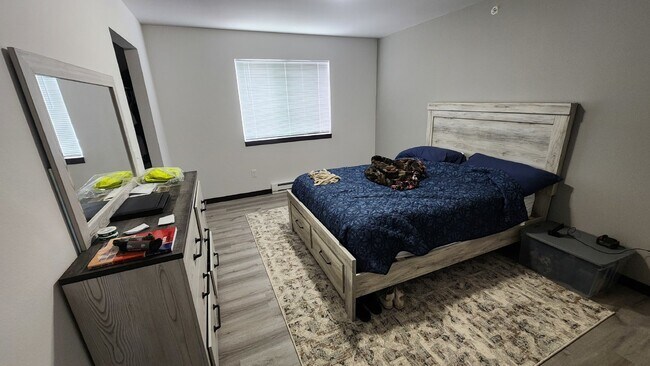 Building Photo - Available Aug 15th! - Modern 2 Bedroom, 2 Full Bathroom with Garage