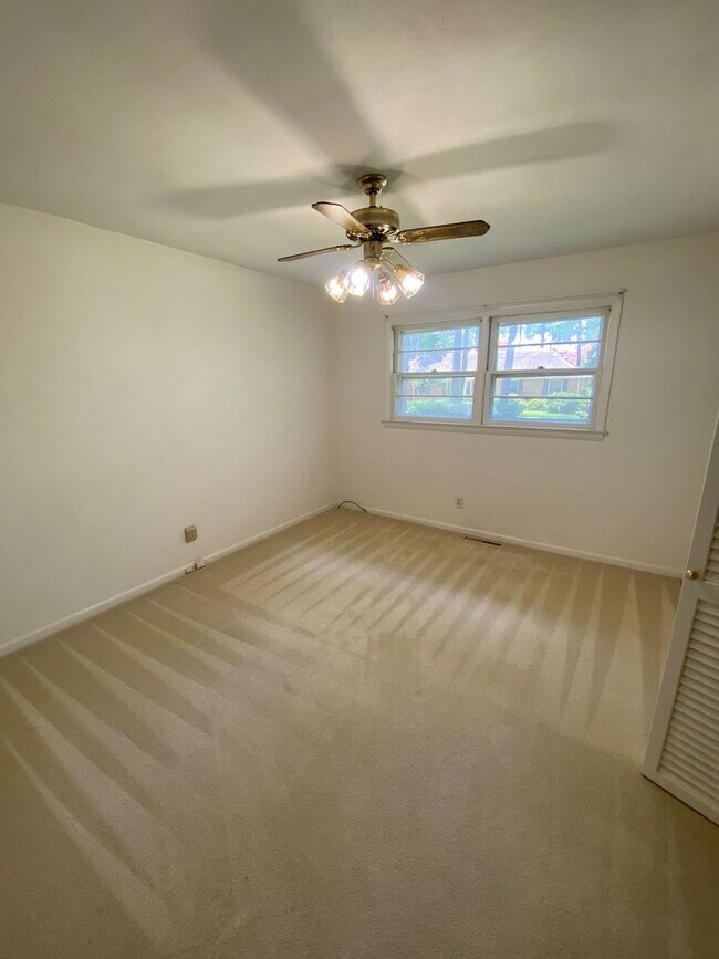 Building Photo - Welcome to your home in Chesopeian Colony,...