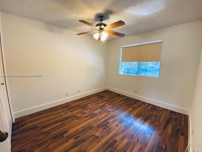 Building Photo - 7887 NW 7th Ct