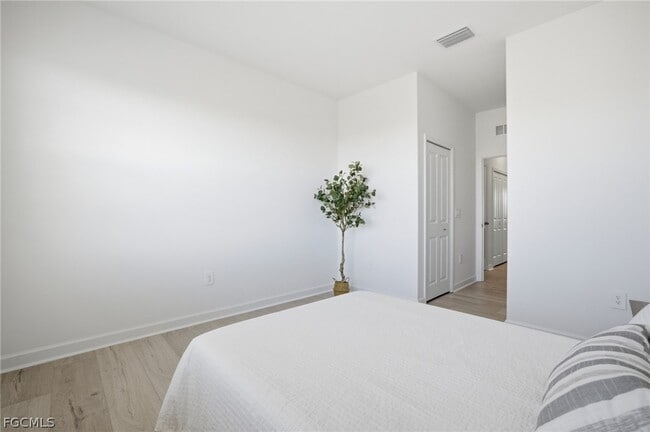 Building Photo - 14303 Pine Lodge Ln