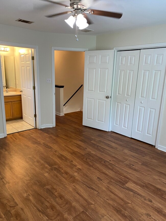 Building Photo - 97 Bass St