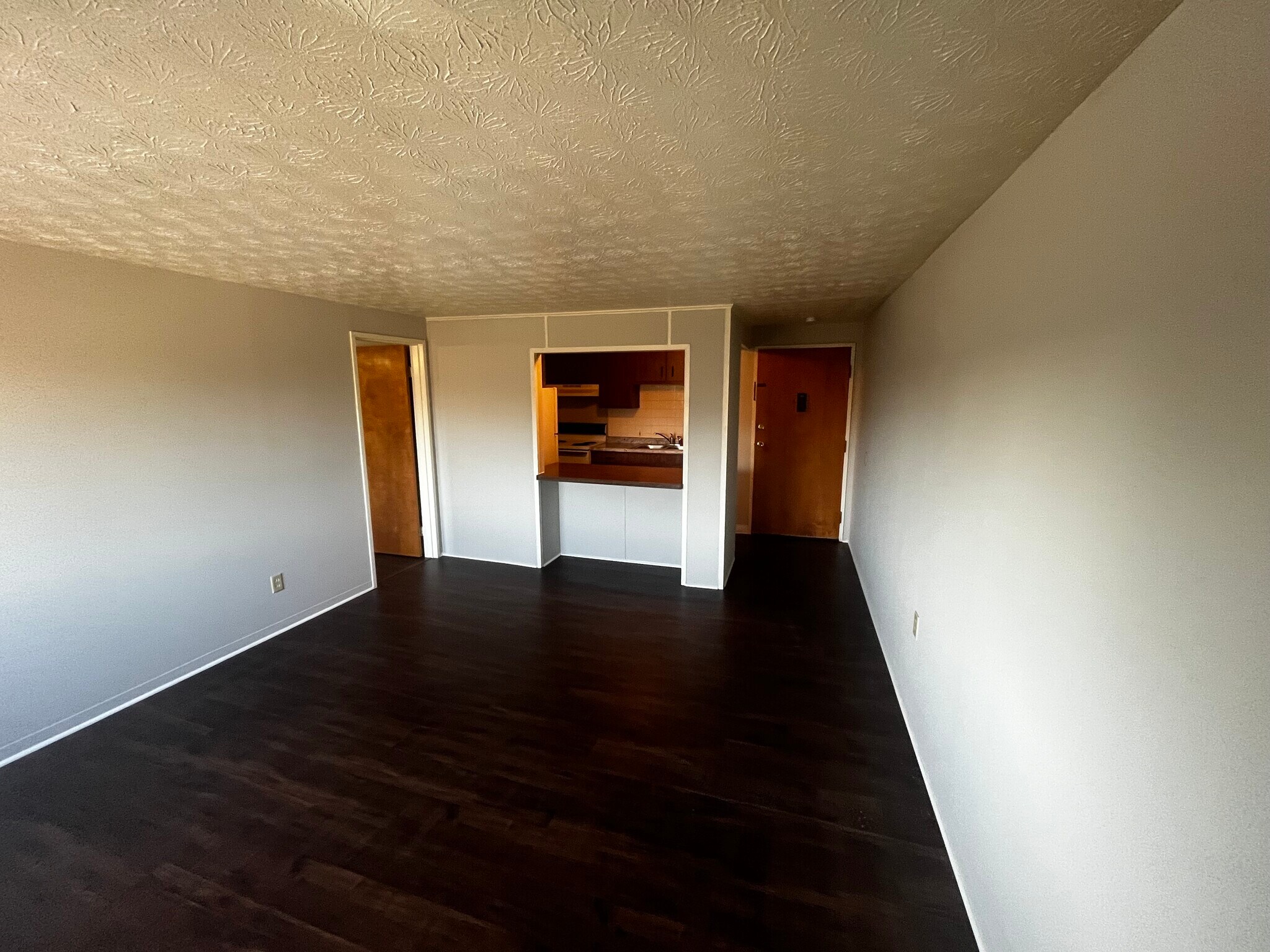 Building Photo - 4734 Castlebar St NW