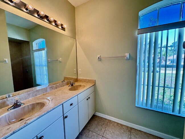 Building Photo - Peace, Comfort, and Great Location in this 3-Bedroom 2 Bath Pool Home in North Port!