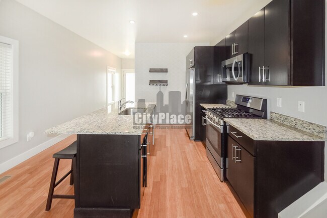 Building Photo - 1223 E New York St