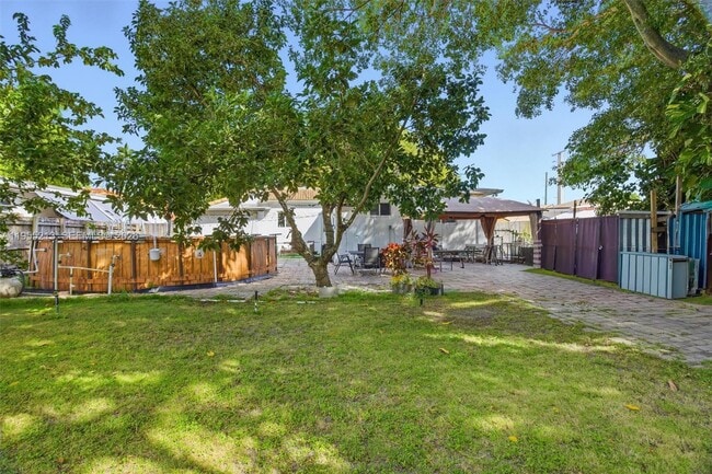 Building Photo - 104 SW 40th Ave