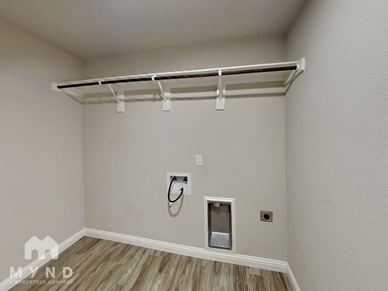 Building Photo - 706 Rolling Terrace Cir