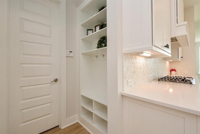 Building Photo - 501 Horizon Light Ln