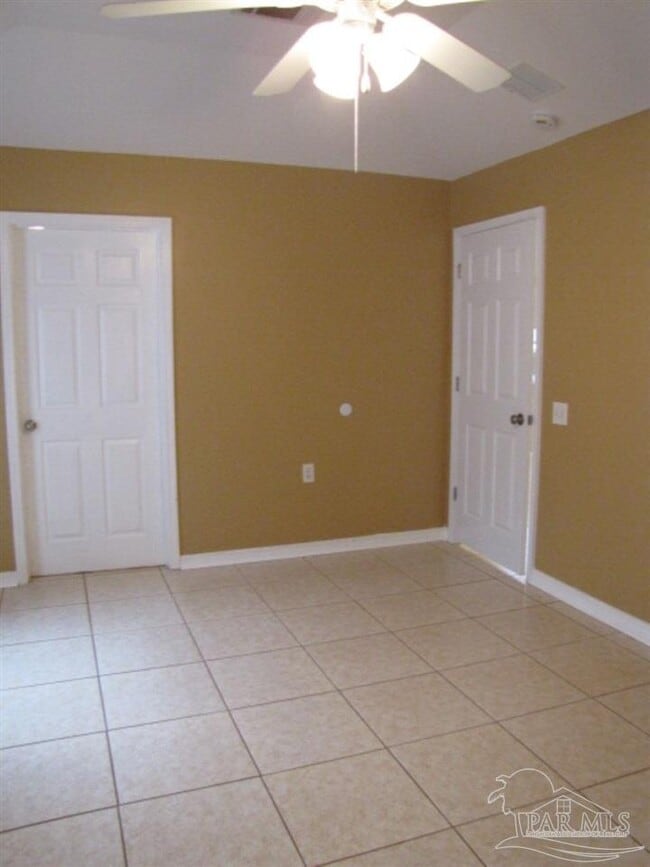 Building Photo - 5927 Bilek Dr