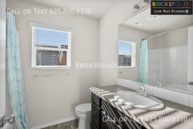 Building Photo - 10706 185th St E