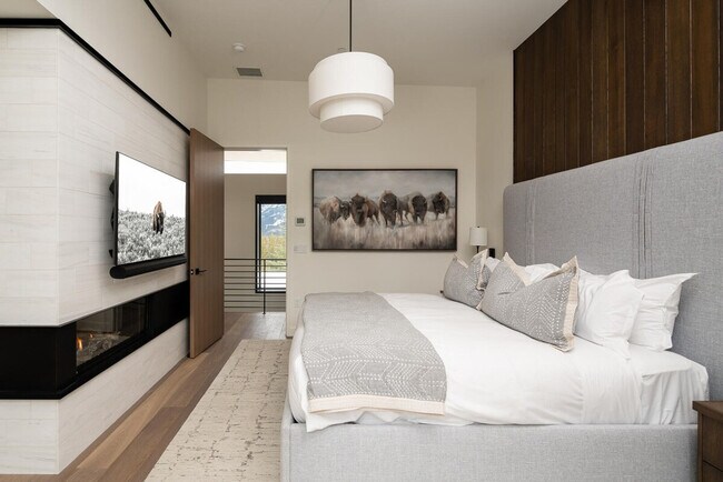 Building Photo - 5 Thistle Way