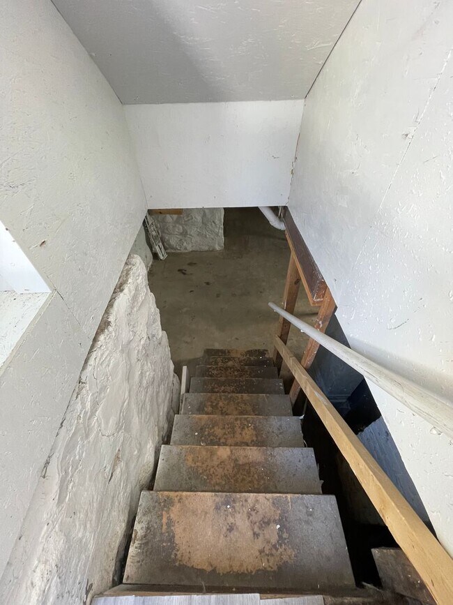 Building Photo - Click the “Apply Now” button or email wapmrentals@gmail.com for a prompt response.