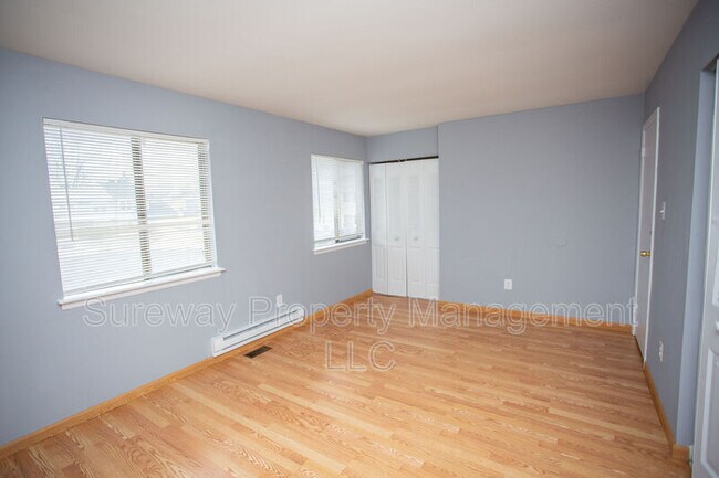 Building Photo - 22 Hamal Ct
